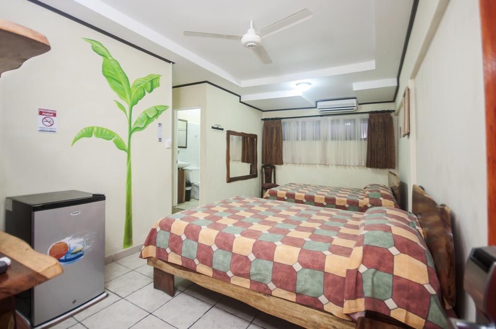 Cadillac Rock Beach Hotel Jaco Bilik gambar