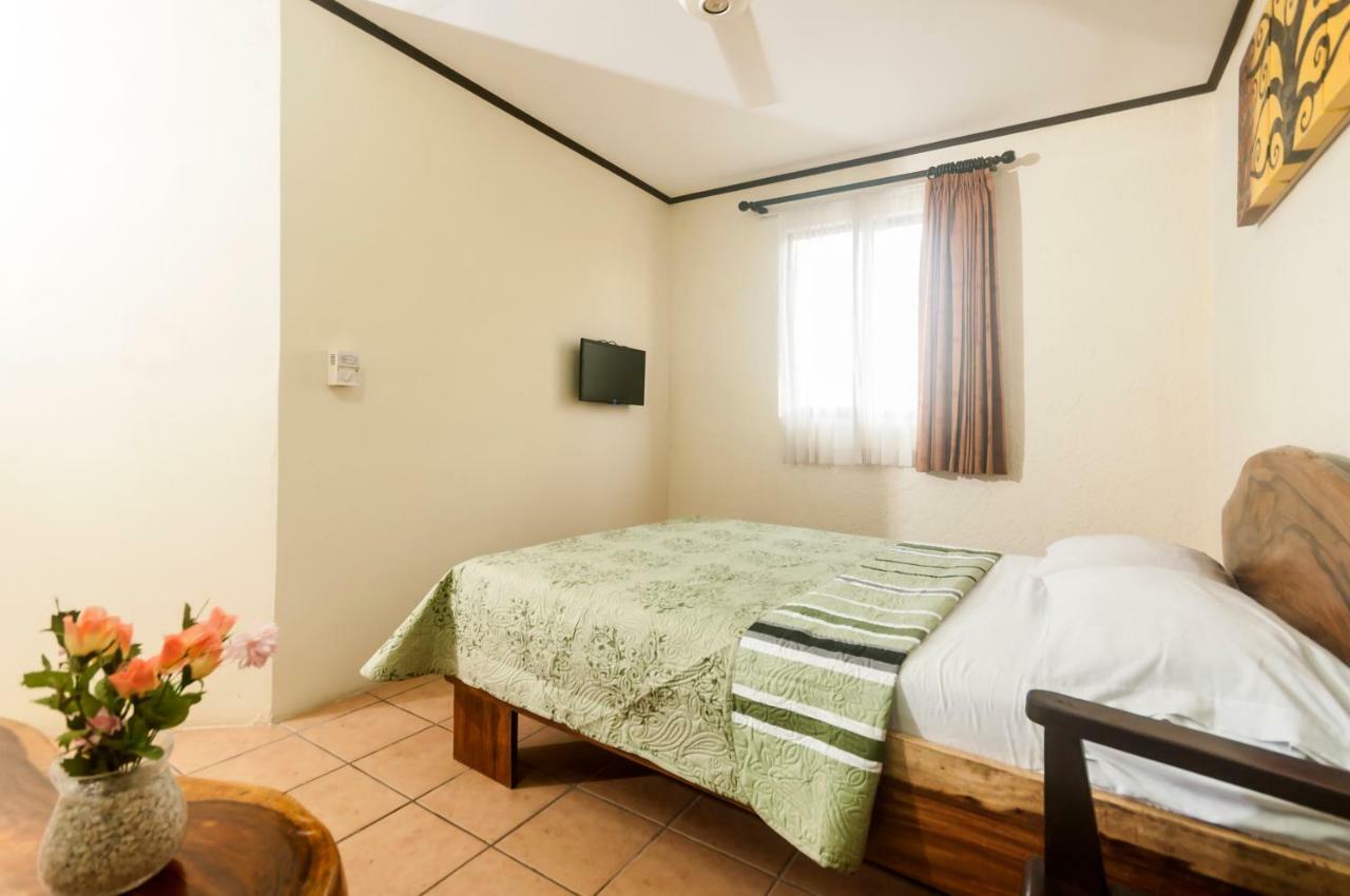 Cadillac Rock Beach Hotel Jaco Luaran gambar